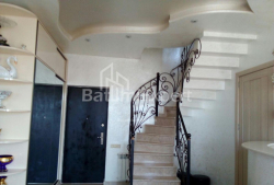 公寓 3-комн 75 m² - 尤里耶夫斯卡娅, Batumi