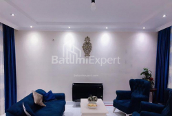 公寓 5-комн 86 m² - 亚历山德拉·普希金, Batumi