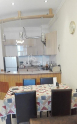 公寓 2-комн 67 m² - 尼科·皮罗斯马尼, Batumi