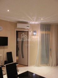公寓 3-комн 90 m² - 尤里耶夫斯卡娅, Batumi