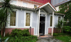 公寓 3-комн 75 m² - 尤里耶夫斯卡娅, Batumi