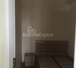 公寓 2-комн 32 m² - 尼科·皮罗斯马尼, Batumi