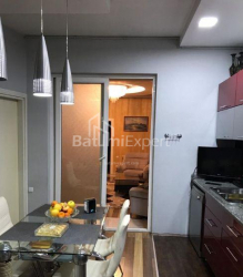 公寓 5-комн 120 m² - 尤里耶夫斯卡娅, Batumi