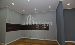 公寓 4-комн 112 m² - 沙尔瓦·伊纳萨里泽, Batumi