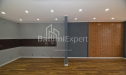 公寓 4-комн 112 m² - 沙尔瓦·伊纳萨里泽, Batumi