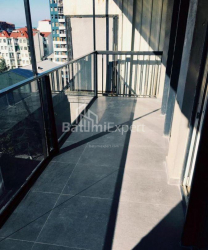 公寓 3-комн 88 m² - 治安官 Khimshiashvili, Batumi
