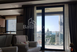 公寓 3-комн 87 m² - 尤里耶夫斯卡娅, Batumi