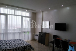 公寓 1-комн 36 m² - 尤里耶夫斯卡娅, Batumi