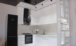 公寓 3-комн 80 m² - 尤里耶夫斯卡娅, Batumi