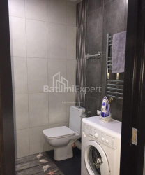 公寓 19-комн 34 m² - 尼科·皮罗斯马尼, Batumi