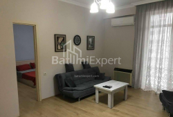 公寓 2-комн 77 m² - 帕纳瓦兹国王, Batumi