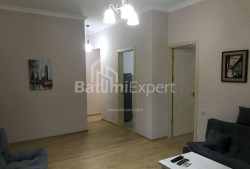公寓 2-комн 77 m² - 帕纳瓦兹国王, Batumi
