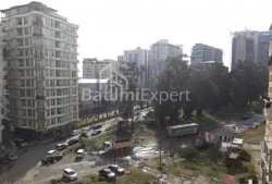 公寓 33 平方米的公寓 - 优素福·科巴拉泽, Batumi, 佐治亚州。