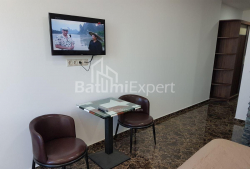 公寓 1-комн 35 m² - 尤里耶夫斯卡娅, Batumi