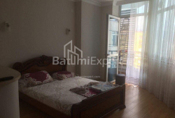 公寓 1-комн 35 m² - 尼科·皮罗斯马尼, Batumi