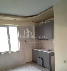 公寓 3-комн 40 m² - 尤里耶夫斯卡娅, Batumi