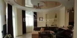 公寓 4-комн 133 m² - 伊利亚·查瓦查瓦泽, Batumi