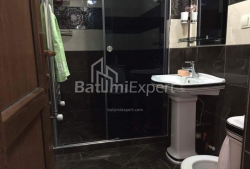 公寓 4-комн 74 m² - 尤里耶夫斯卡娅, Batumi