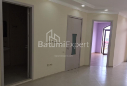 公寓 3-комн 73 m² - 伊利亚·查瓦查瓦泽, Batumi