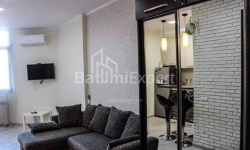 公寓 2-комн 35 m² - 尤里耶夫斯卡娅, Batumi