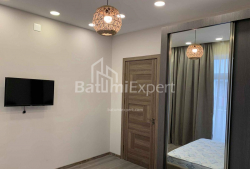 公寓 2-комн 56 m² - 大卫·阿格马谢内布利, Batumi