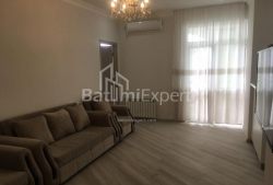 公寓 3-комн 80 m² - 尤里耶夫斯卡娅, Batumi