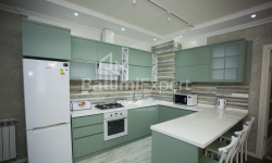 公寓 5-комн 73 m² - 尤里耶夫斯卡娅, Batumi