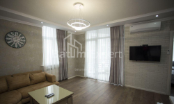 公寓 5-комн 73 m² - 尤里耶夫斯卡娅, Batumi