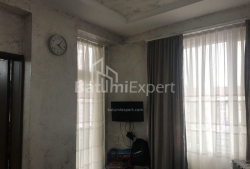 公寓 3-комн 84 m² - 得墨忒耳塔夫达德布利, Batumi