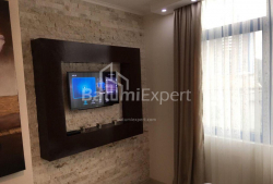 公寓 2-комн 49 m² - 尼科·皮罗斯马尼, Batumi
