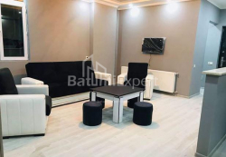公寓 2-комн 60 m² - 尼科·皮罗斯马尼, Batumi