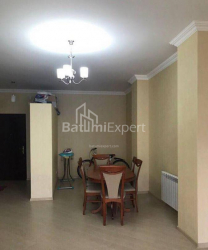 公寓 3-комн 78 m² - 鲁斯塔韦利, Batumi