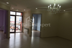 公寓 3-комн 73 m² - 尤里耶夫斯卡娅, Batumi