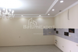 公寓 3-комн 73 m² - 尤里耶夫斯卡娅, Batumi