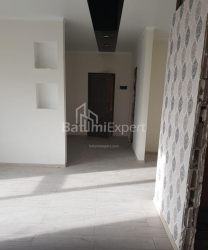 公寓 3-комн 68 m² - 尤里耶夫斯卡娅, Batumi