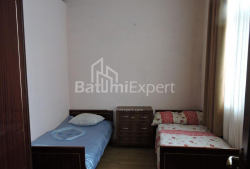 公寓 3-комн 70 m² - 尤里耶夫斯卡娅, Batumi