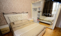 公寓 3-комн 95 m² - 尼科·皮罗斯马尼, Batumi