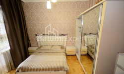 公寓 3-комн 95 m² - 尼科·皮罗斯马尼, Batumi