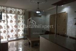公寓 3-комн 60 m² - 治安官 Khimshiashvili, Batumi
