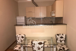 公寓 2-комн 45 m² - 伊凡·贾瓦希什维利, Batumi