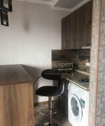 公寓 2-комн 42 m² - 尼科·皮罗斯马尼, Batumi