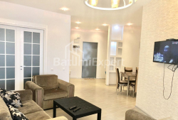 公寓 3-комн 73 m² - 祖拉巴戈尔吉拉泽, Batumi
