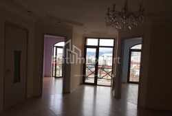 公寓 4-комн 73 m² - 伊利亚·查瓦查瓦泽, Batumi