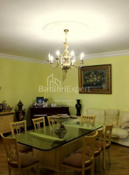 公寓 5-комн 135 m² - 尤里耶夫斯卡娅, Batumi