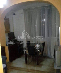 公寓 4-комн 80 m² - 佩特拉梅利什维利, Batumi