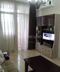 公寓 3-комн 55 m² - 尼科·皮罗斯马尼, Batumi