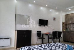 公寓 1-комн 36 m² - 尤里耶夫斯卡娅, Batumi