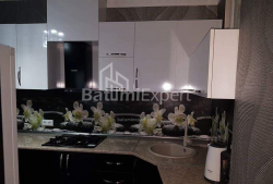 公寓 3-комн 76 m² - 尤里耶夫斯卡娅, Batumi