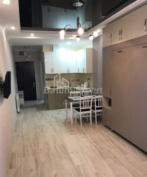 公寓 1-комн 34 m² - 尤里耶夫斯卡娅, Batumi