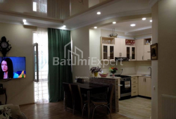 公寓 3-комн 77 m² - 尤里耶夫斯卡娅, Batumi